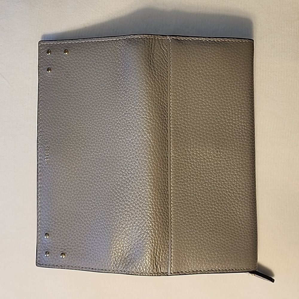 NWOT Lodis Pebble Gray Leather Bifold Ladies Wallet - lovely gold trim - Picture 3 of 8